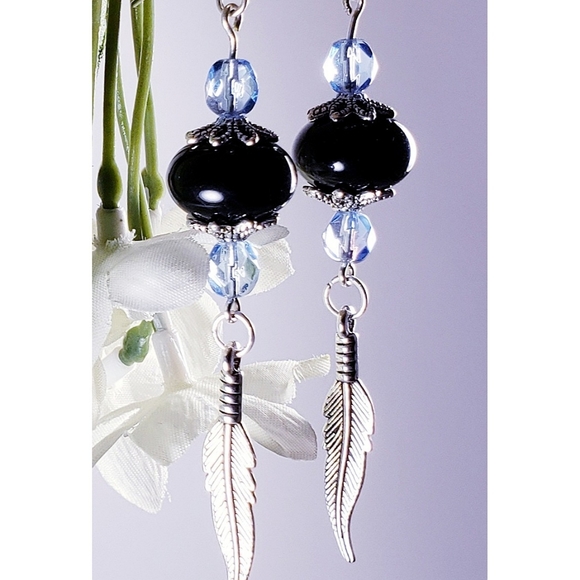 Earrings - Picture 1 of 2